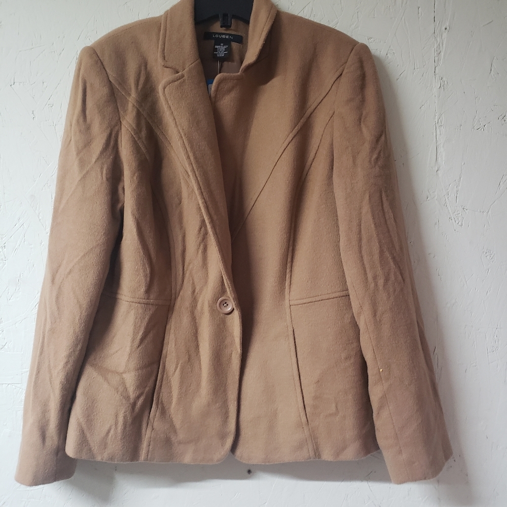 Blazer - Picture 1 of 3